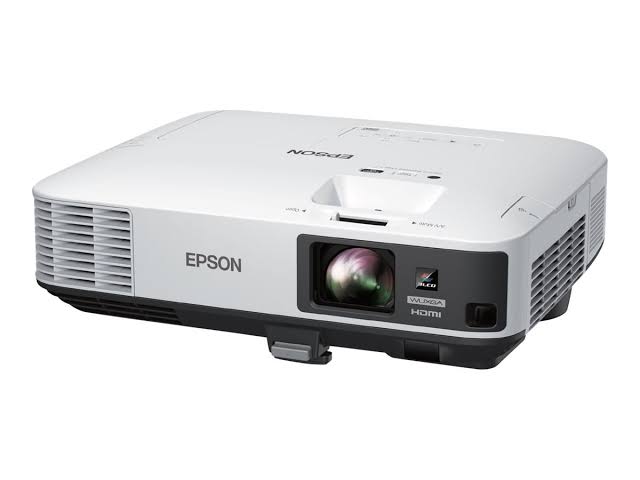 Epson-EB-2250U-projector