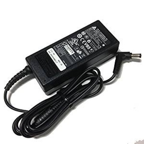Toshiba 15V 5A laptop charger